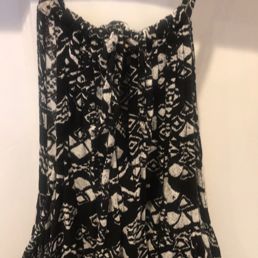 Black and white tank dress - Picture 4 of 5